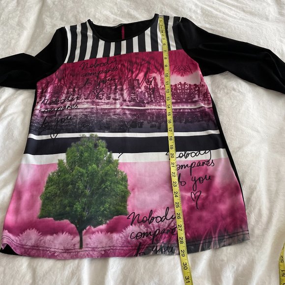 Love Paris Tunic/Top - Picture 7 of 7